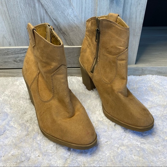 Divided H&M Suede Booties 7 - Picture 3 of 7